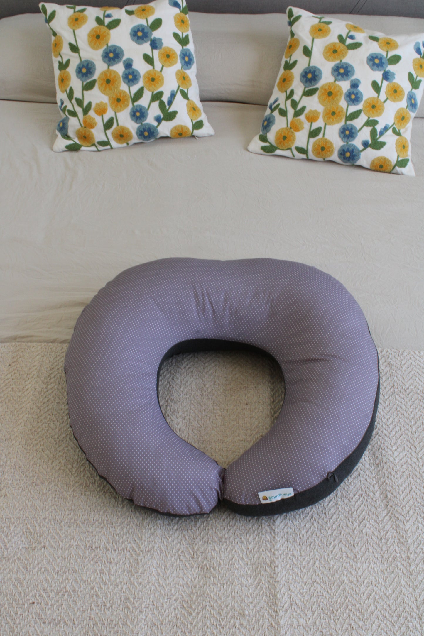 almohada de lactancia y antirreflujo Color  Gris